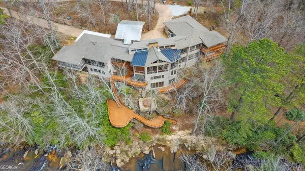 1290 Davis Rd, Carrollton, GA 30117