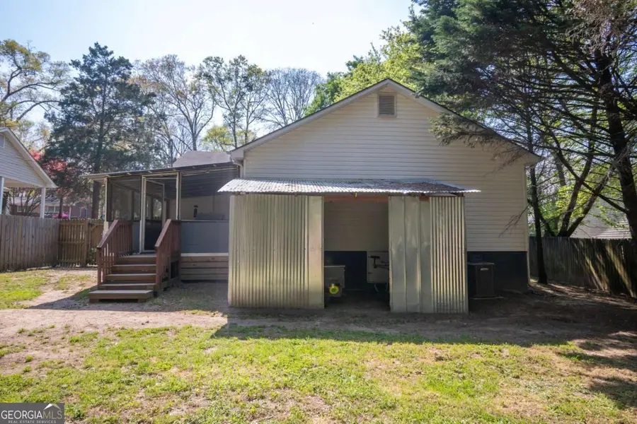 223 5th Avenue, Winder, GA 30680 - #3