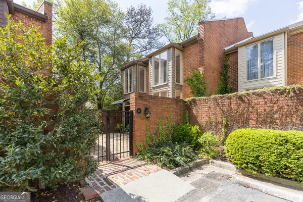 49 Willow Glen Ne, Atlanta, GA 30342