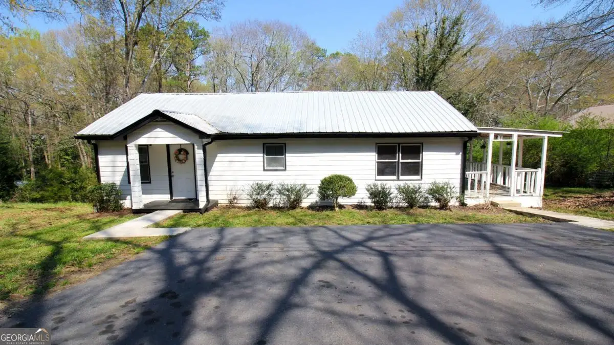 899 E Doyle Street, Toccoa, GA 30577 - #1