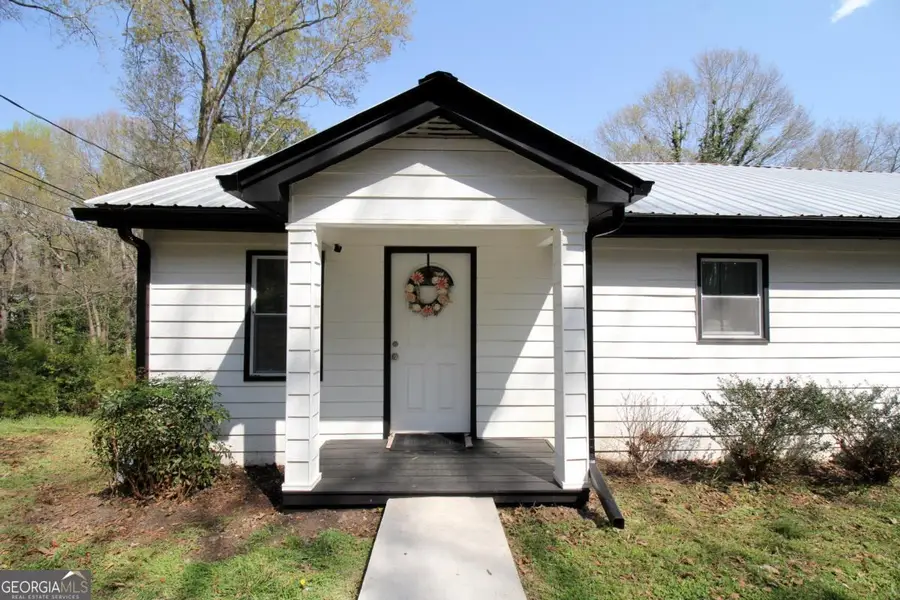 899 E Doyle Street, Toccoa, GA 30577 - #2