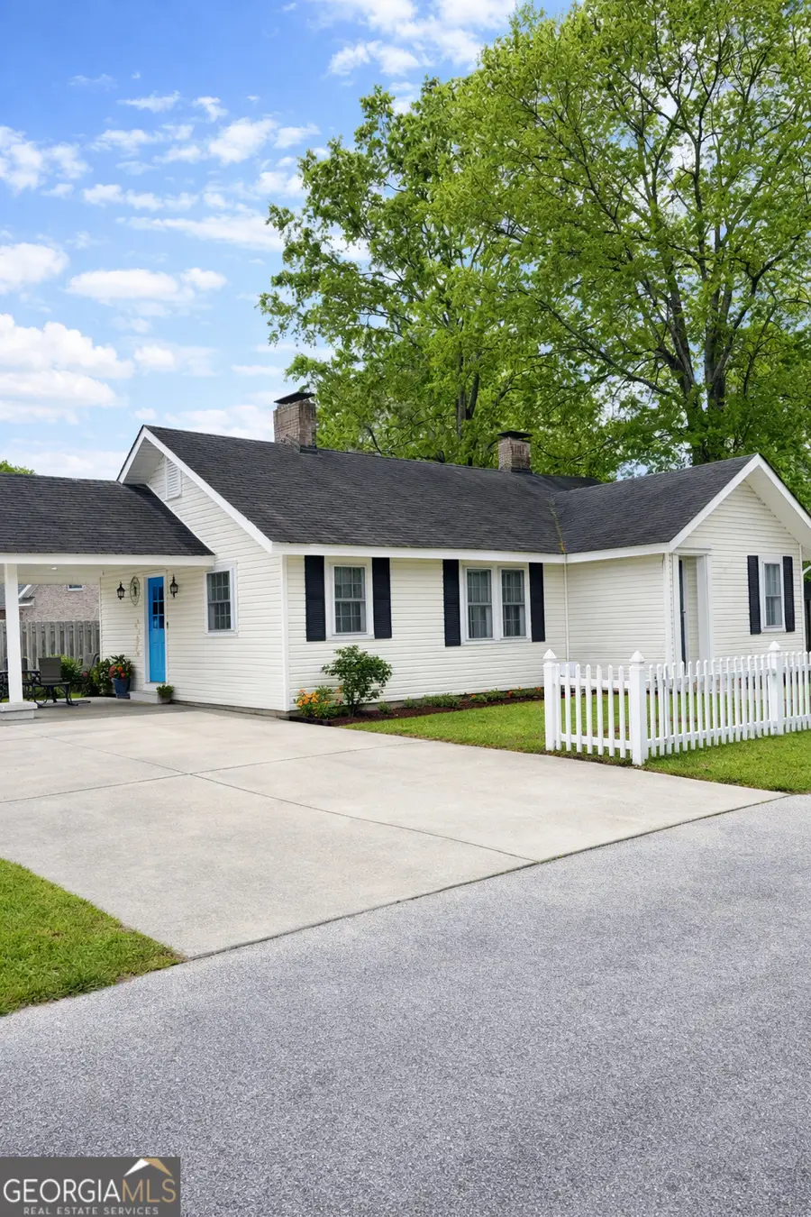 223 Holt Street, Thomson, GA 30824 - #2