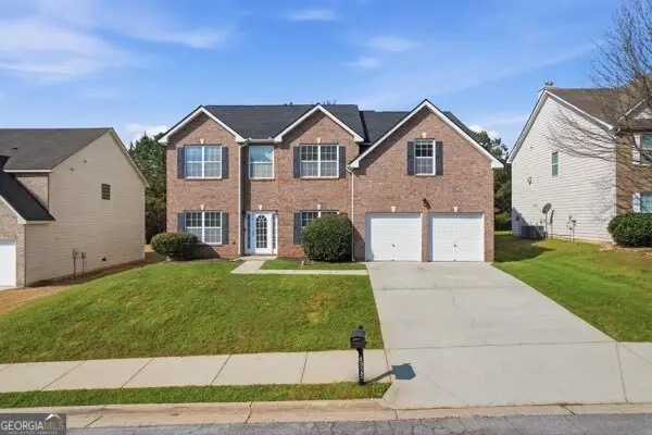 4925 Locherby Drive, Fairburn, GA 30213 - #2