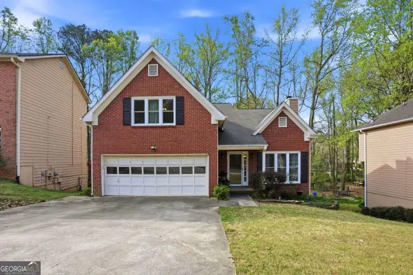 3075 Oak Meadow Drive, Snellville, GA 30078