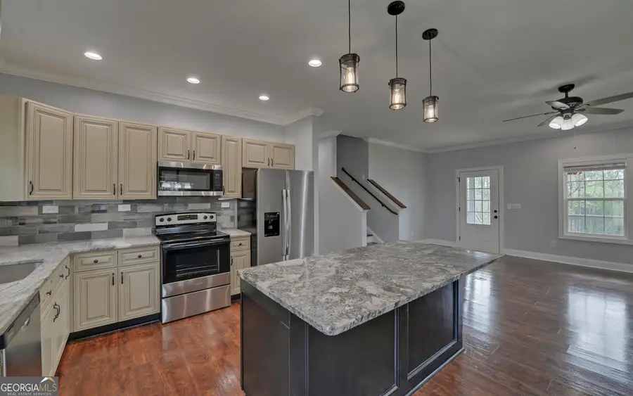 5270 Union Circle, Flowery Branch, GA 30542 - #3