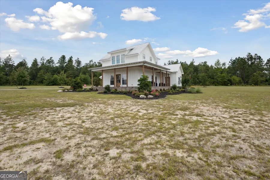 1513 Paris Avenue, Swainsboro, GA 30401 - #3