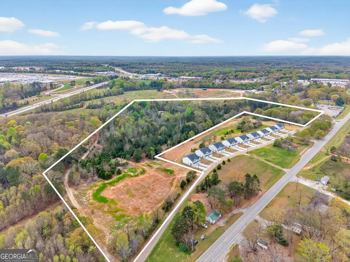 696 530 Madison Street, Commerce, GA 30529 - #1