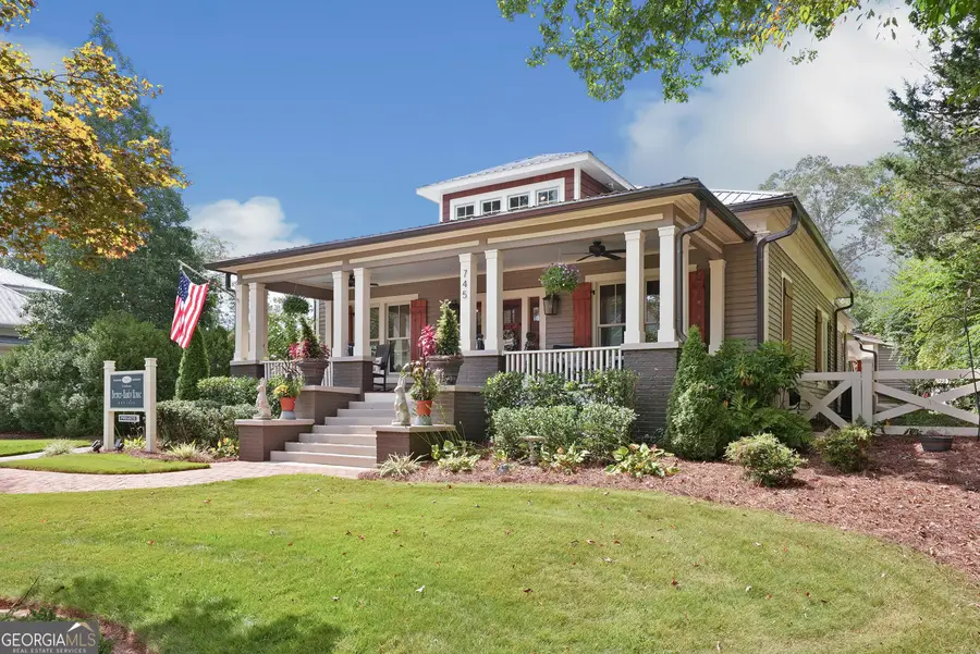 745 Washington Street, Clarkesville, GA 30523 - #3