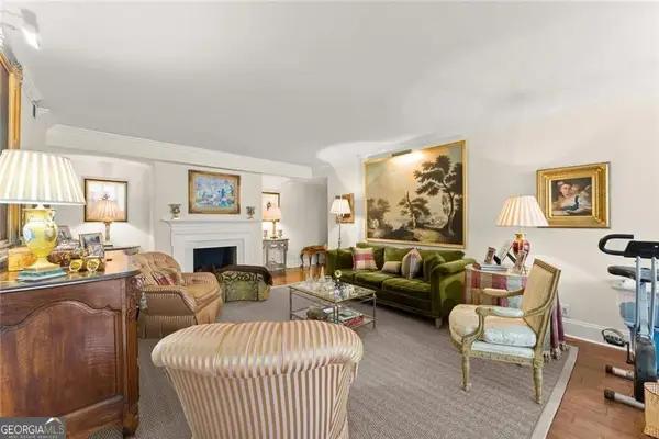 2734 Peachtree Road Nw #C301, Atlanta, GA 30305