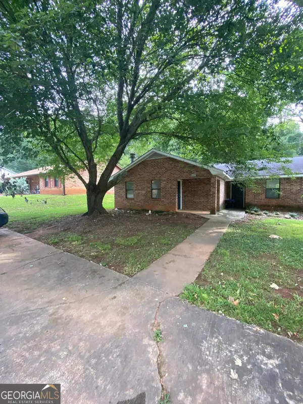 113/115 Saint Andrews Court, Athens, GA 30605