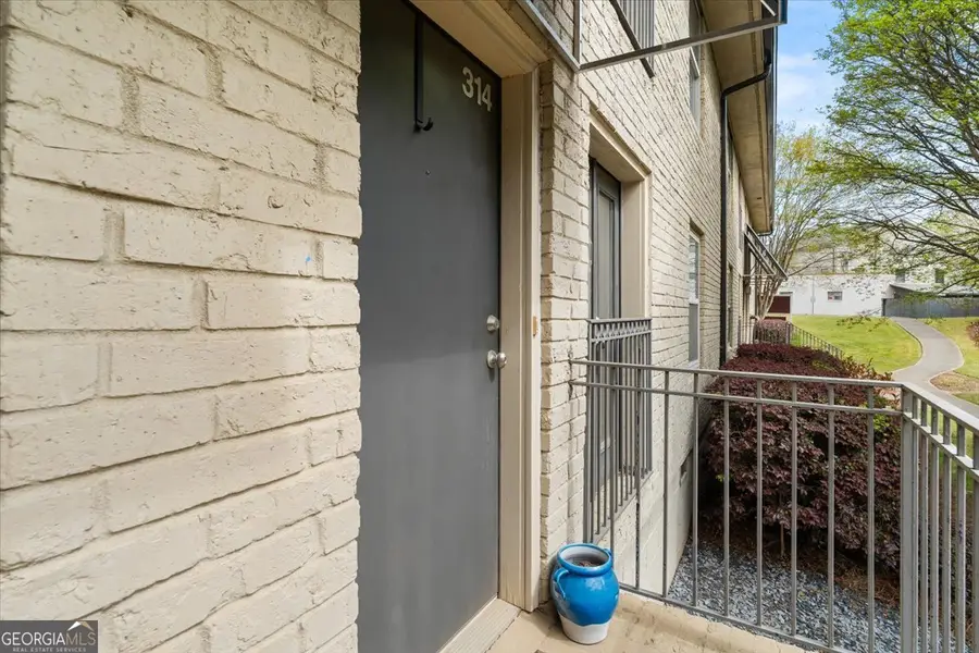 2023 Oakview Road Se #C-314, Atlanta, GA 30317 - #2