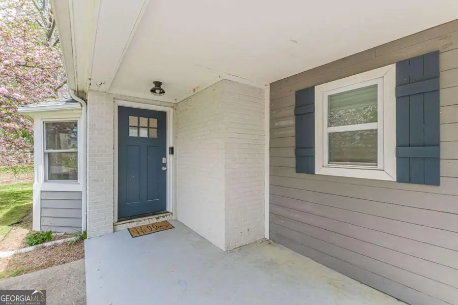 3182 Lake Avenue, Hapeville, GA 30354 - #3