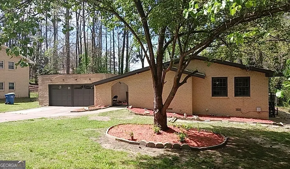 6820 Marlborough Circle S, South Fulton, GA 30349 - #1