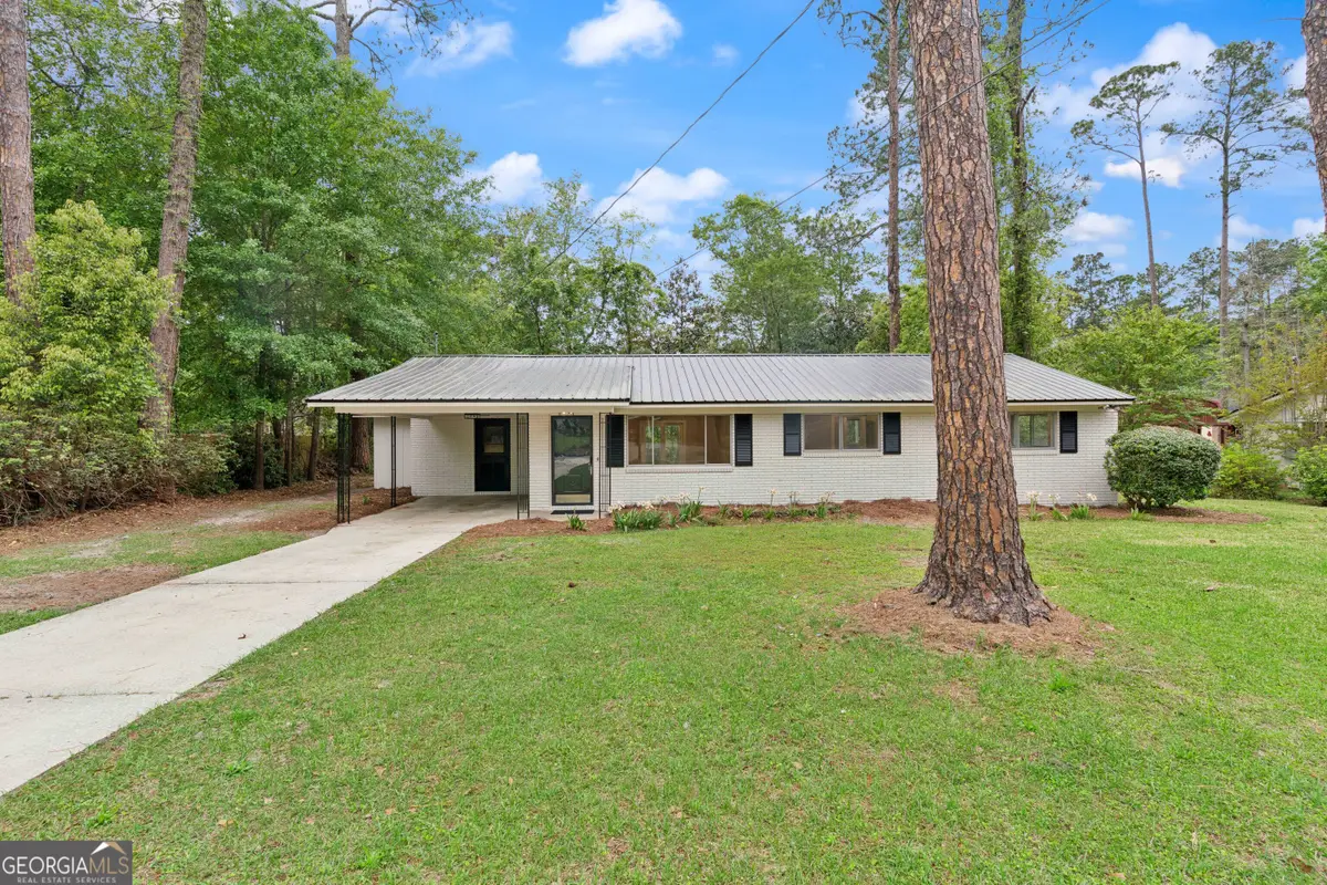 147 Greenwood Street, Jesup, GA 31545 - #1