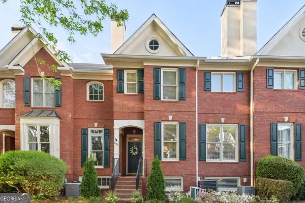 1192 Brookhaven Glen Ne, Atlanta, GA 30319