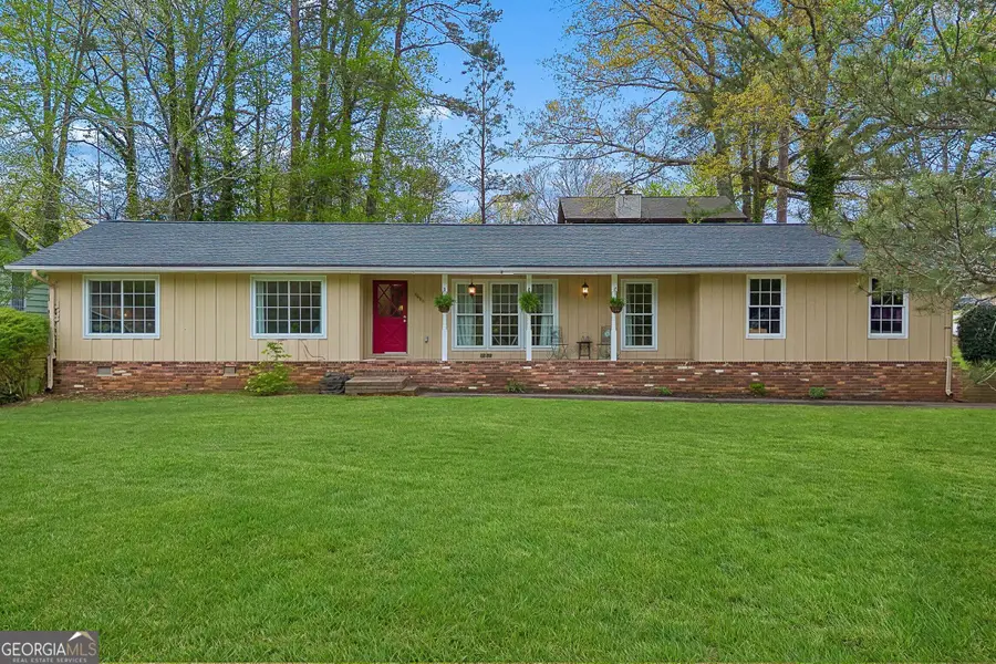 4601 Wendover Drive, Stone Mountain, GA 30083 - #2