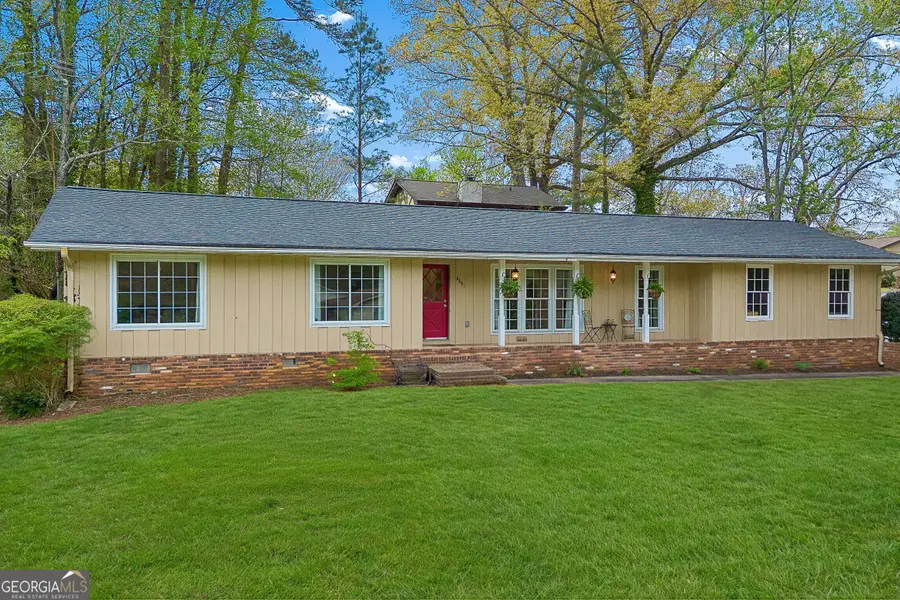 4601 Wendover Drive, Stone Mountain, GA 30083 - #3