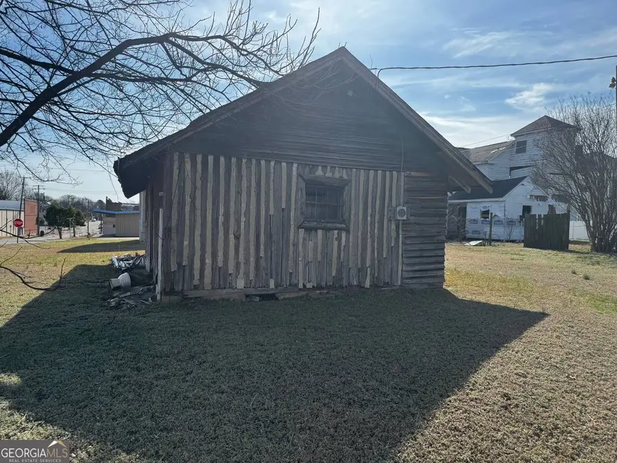 201 Jackson St., Roanoke Rapids, NC 27827 - #2