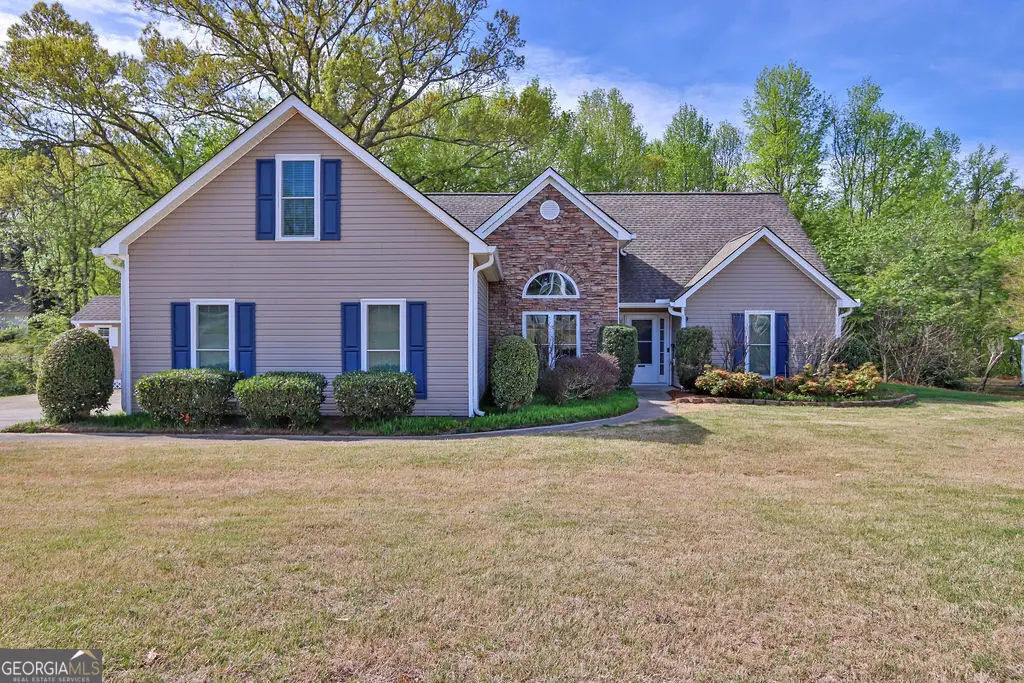 6211 Wilmington Way, Flowery Branch, GA 30542 - #1