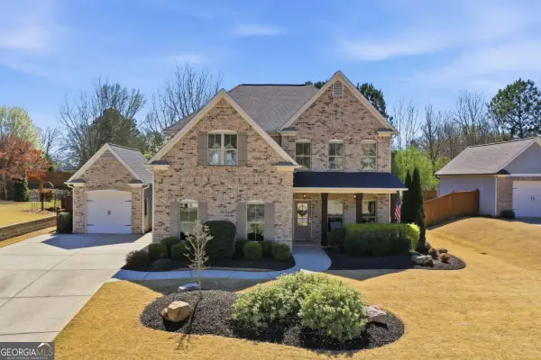 6820 Concord Brook Lane, Cumming, GA 30028