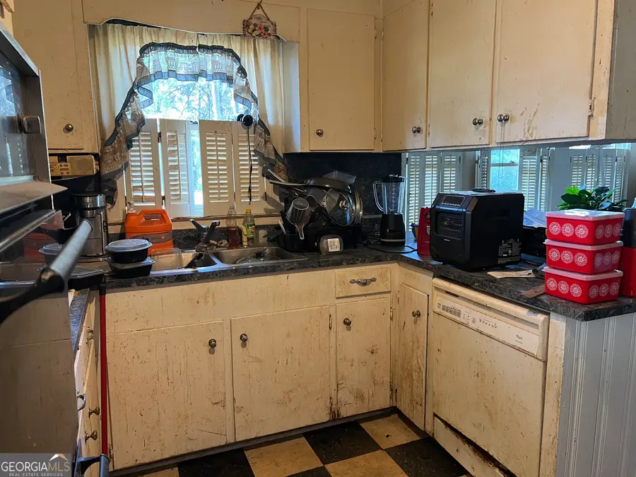 2425 Maple Road Se, Rome, GA 30161 - #2