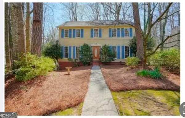 4241 Glenforest Way Ne, Roswell, GA 30075