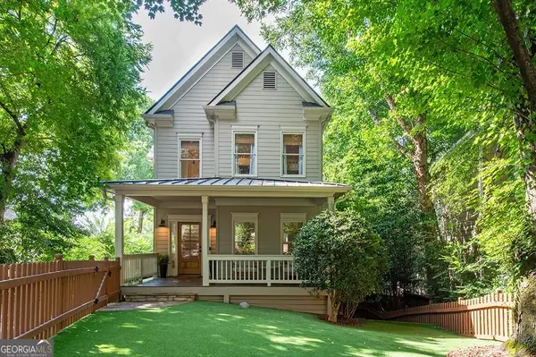 1064 Davis Circle Nw, Atlanta, GA 30318
