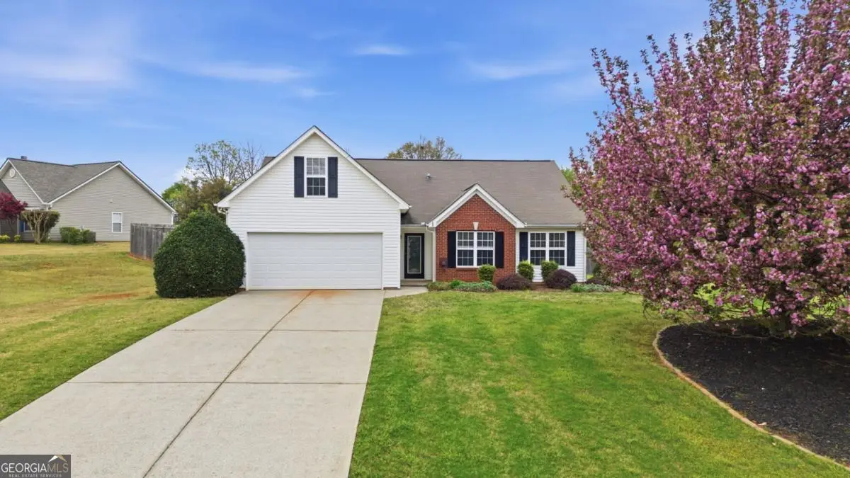5828 Meadowfield Trace, Flowery Branch, GA 30542 - #1
