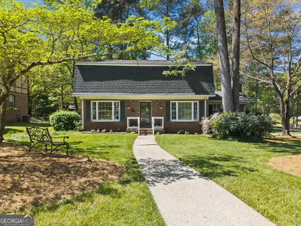 427 Angie Way Sw, Lilburn, GA 30047