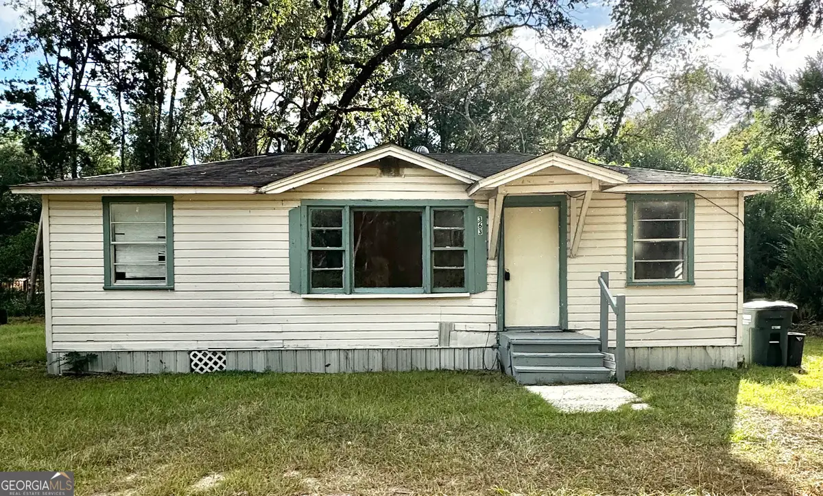 363 W Brazell Street, Reidsville, GA 30453 - #1