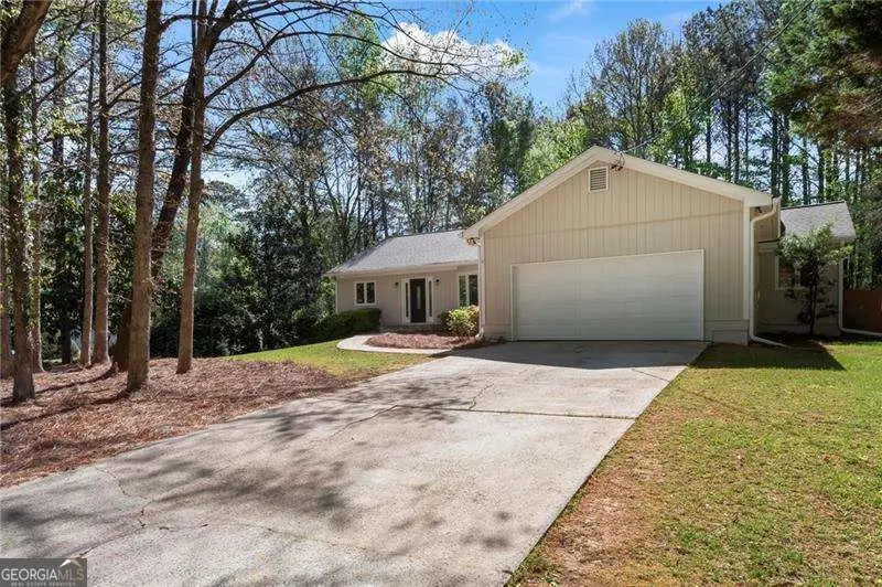 245 E Creek Circle, Roswell, GA 30076 - #1