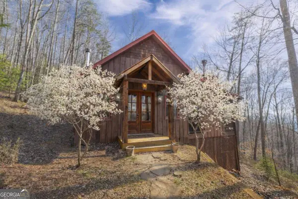 766 Laurel Ridge Drive, Blue Ridge, GA 30513