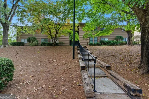 708 Parkaire Crossing, Marietta, GA 30068