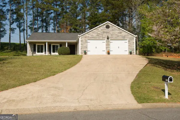 908 River Rock Drive, Woodstock, GA 30188