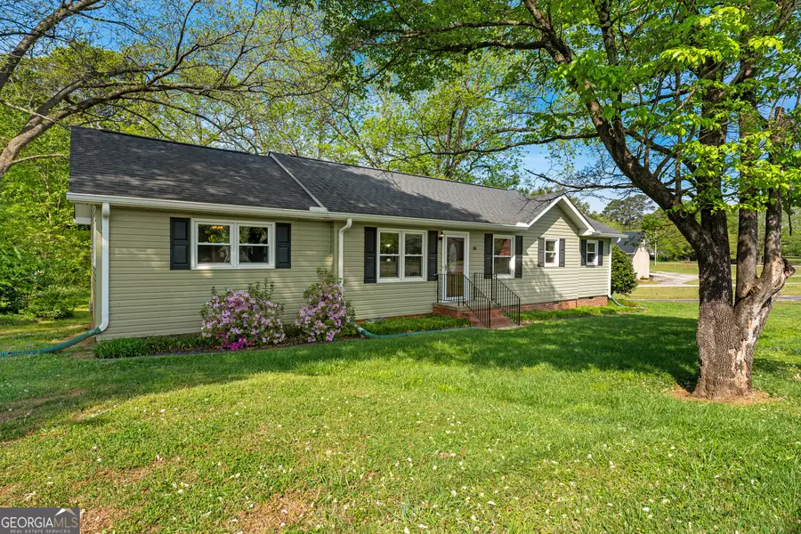 810 Benson Street, Hartwell, GA 30643 - #2