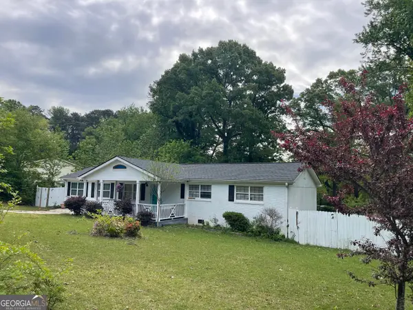 2344 Chestnut Log Place, Lithia Springs, GA 30122