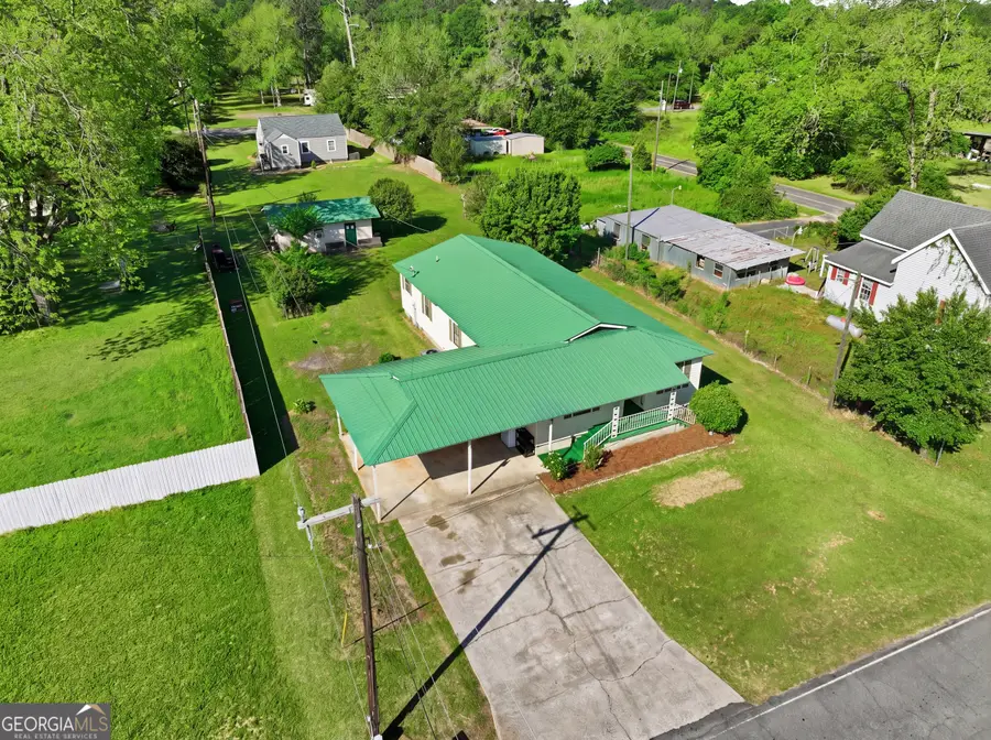 143 Washington Street Nw, Warwick, GA 31796 - #2