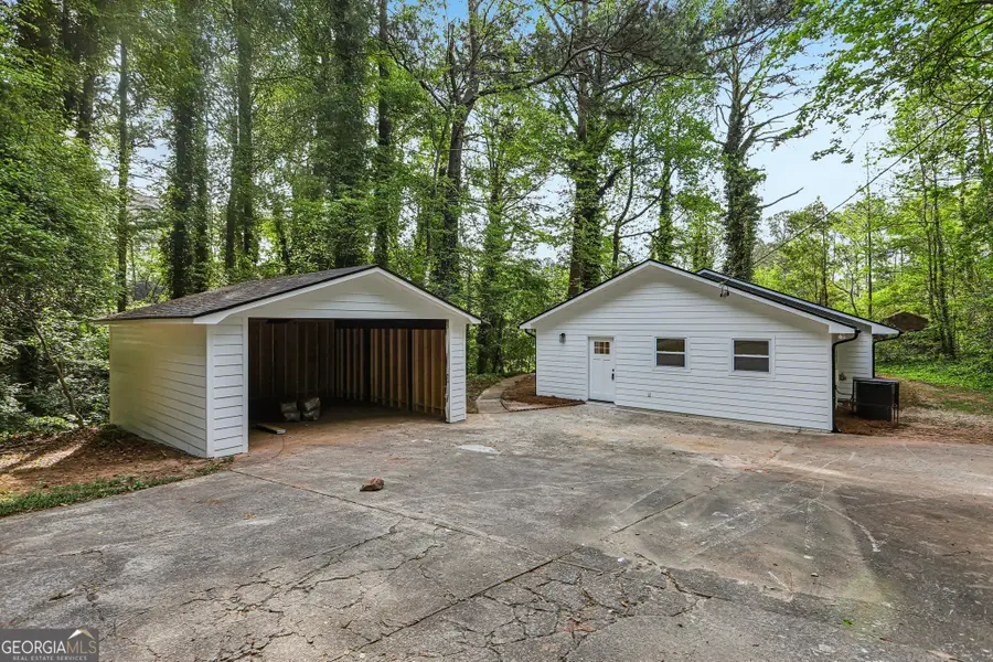 418 Honeysuckle Lane, Stockbridge, GA 30281 - #2