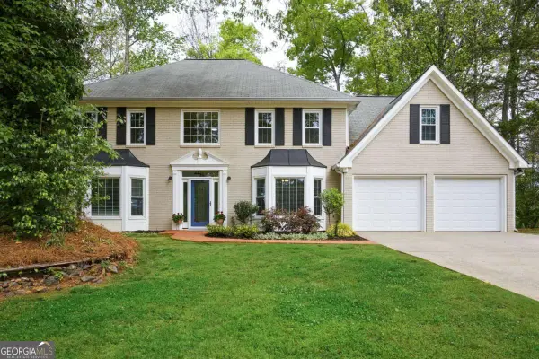 5014 Willow Creek Drive, Woodstock, GA 30188