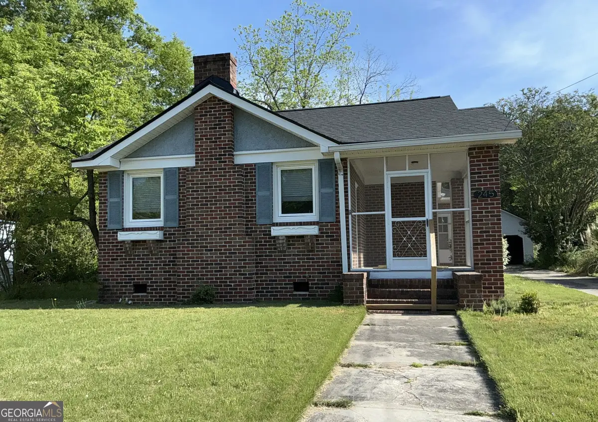 245 Edwards Street, Elberton, GA 30635 - #1