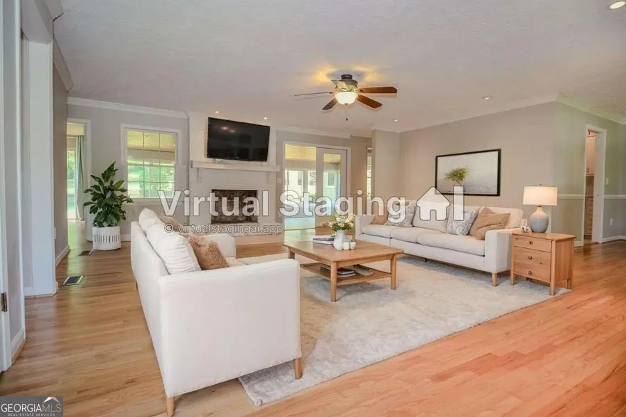 5586 Crestwood Drive, Stone Mountain, GA 30087 - #2