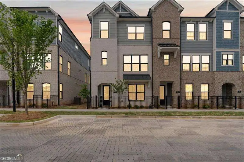 285 Walker Avenue, Roswell, GA 30076 - #2