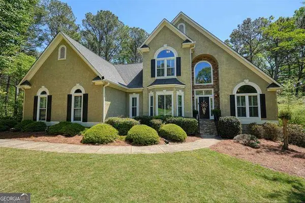 716 Whisper Wind Court, Woodstock, GA 30189