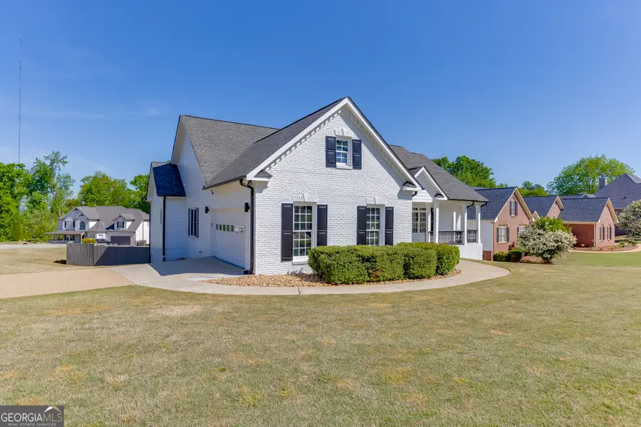 5821 Chalet Way, Hoschton, GA 30548 - #3