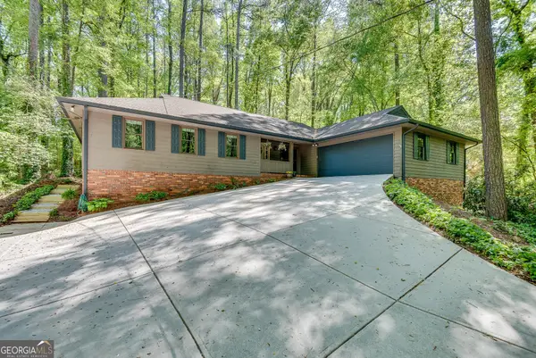 3684 Hunting Ridge Drive Sw, Lilburn, GA 30047