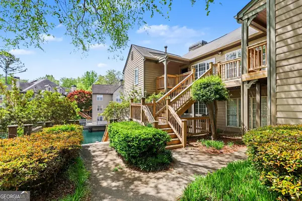 702 Mill Pond Drive Se, Smyrna, GA 30082