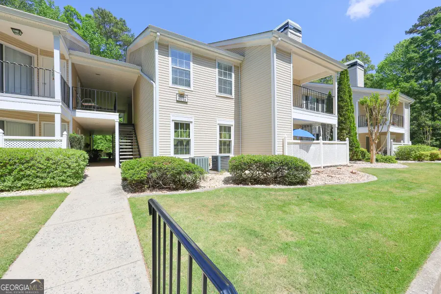 823 Ridgefield Drive, Peachtree City, GA 30269 - #2