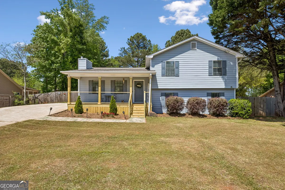 1492 Sir Knights Way, Lawrenceville, GA 30045 - #1