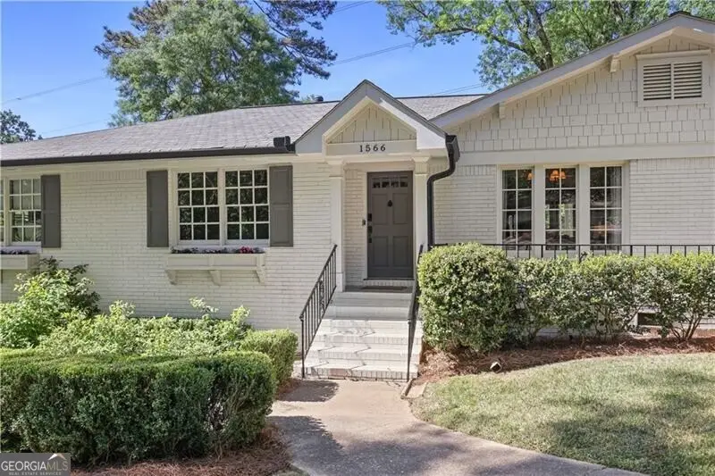 1566 Peachtree Battle Avenue Nw, Atlanta, GA 30327 - #2
