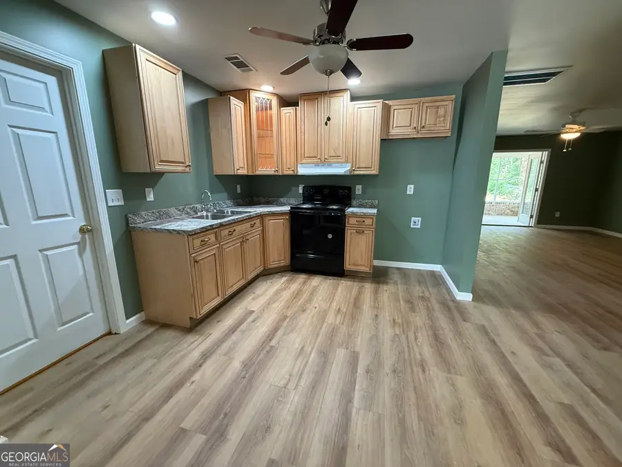 240 Sims Street, Barnesville, GA 30204 - #3